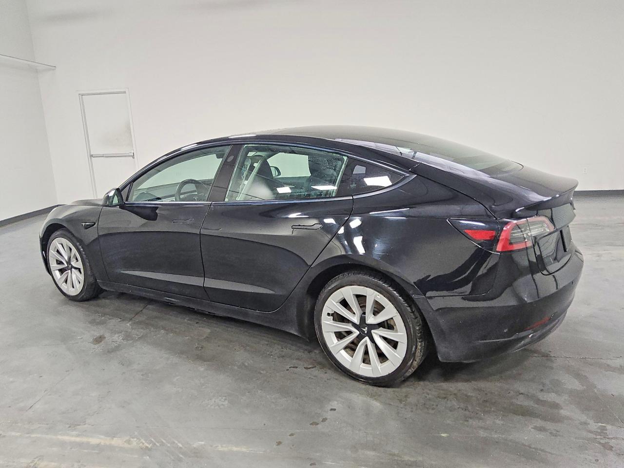 2022 TESLA MODEL 3 — снимка 2
