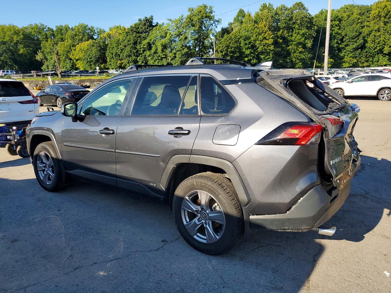 2024 TOYOTA RAV4 HYBRID XLE — снимка 2