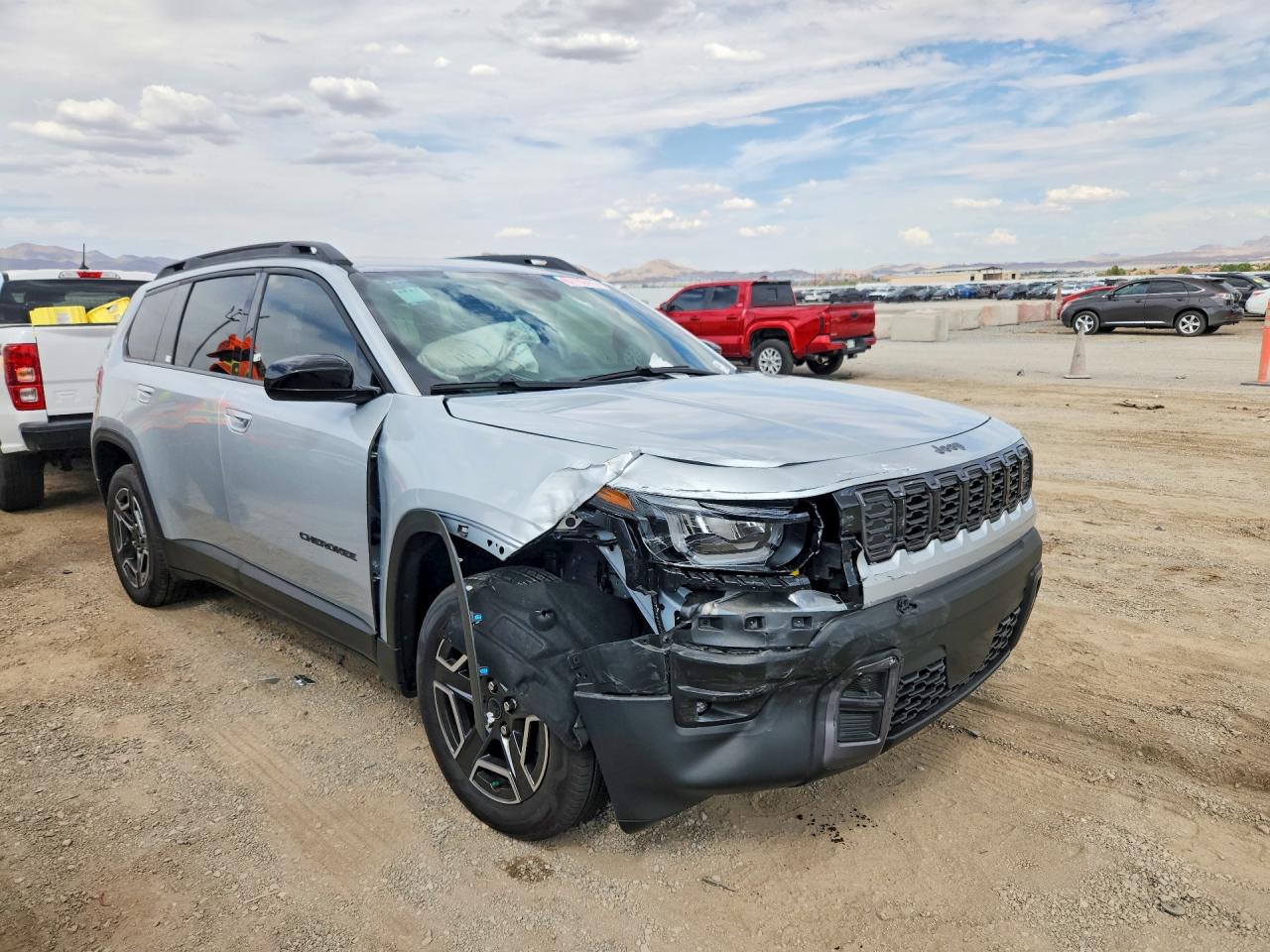 2026 JEEP CHEROKEE LAREDO — снимка 4