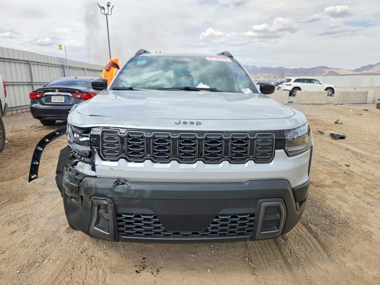 2026 JEEP CHEROKEE LAREDO — снимка 5