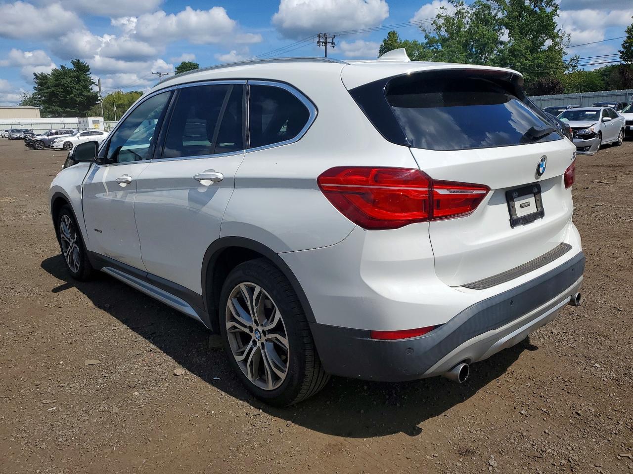 2017 BMW X1 XDRIVE28I — снимка 2
