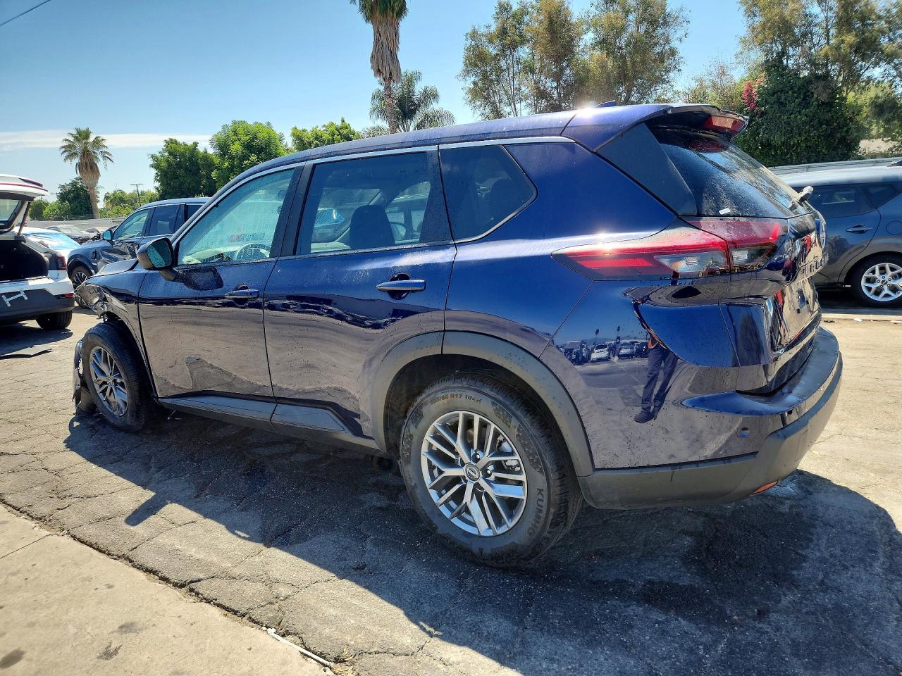 2026 NISSAN ROGUE SV — снимка 2