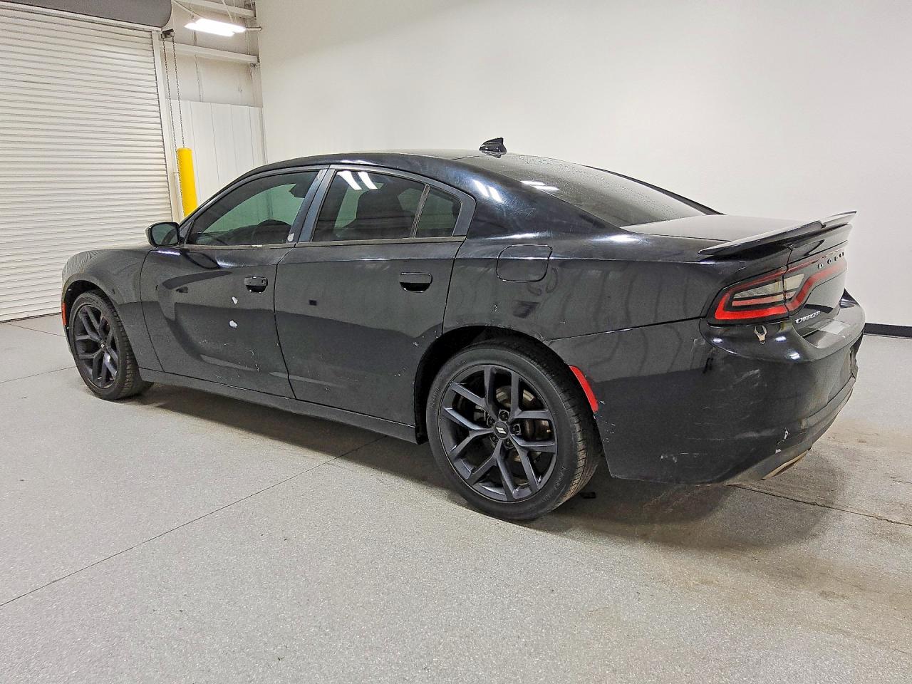 2017 DODGE CHARGER SXT — снимка 2