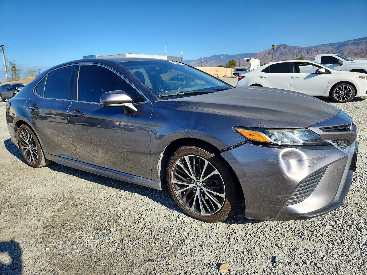 2018 TOYOTA CAMRY SE — снимка 4