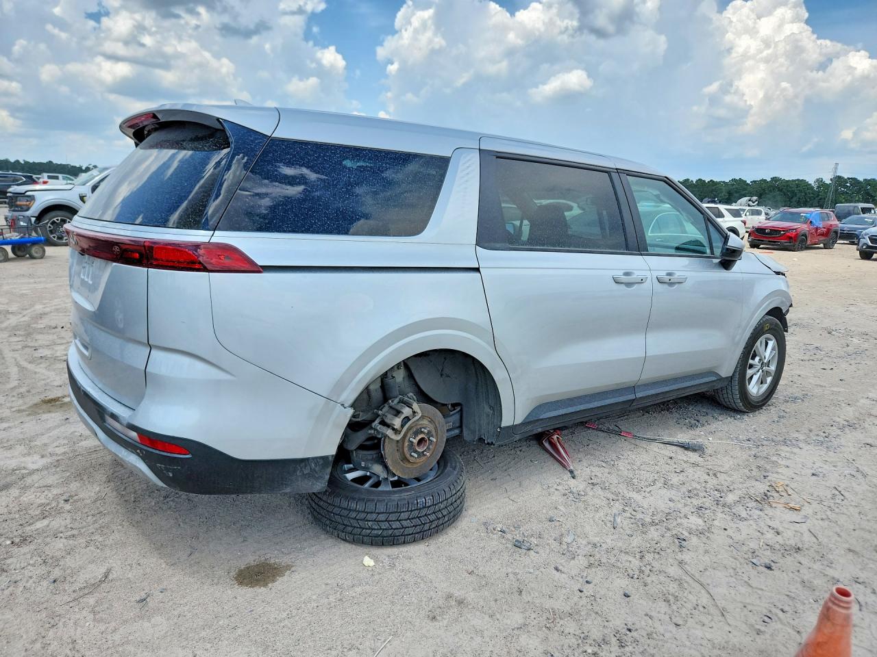 2022 KIA CARNIVAL LX — снимка 3