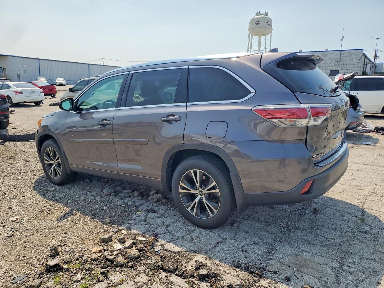 2016 TOYOTA HIGHLANDER XLE — снимка 2