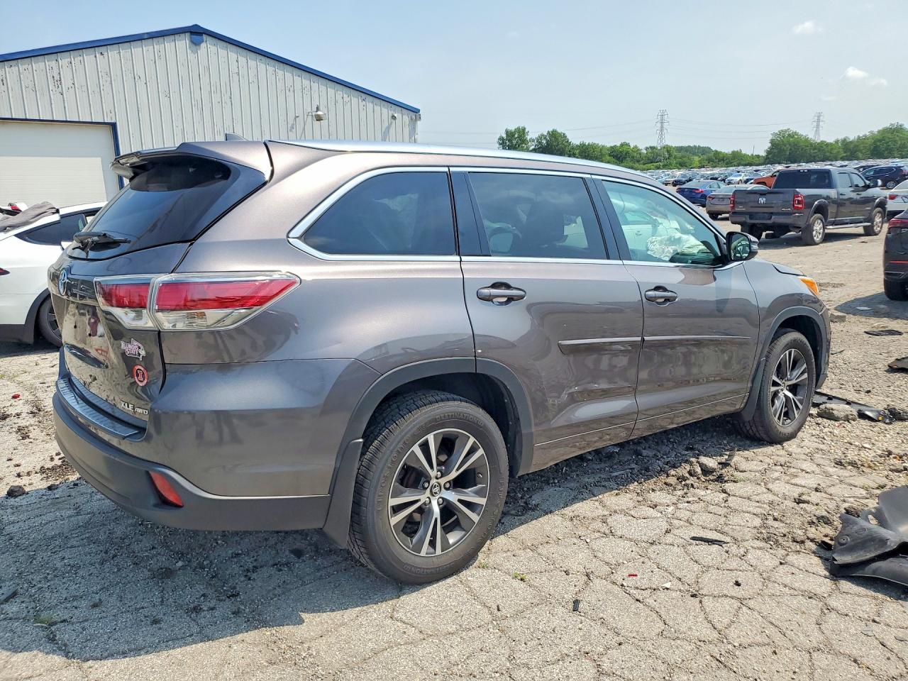 2016 TOYOTA HIGHLANDER XLE — снимка 3