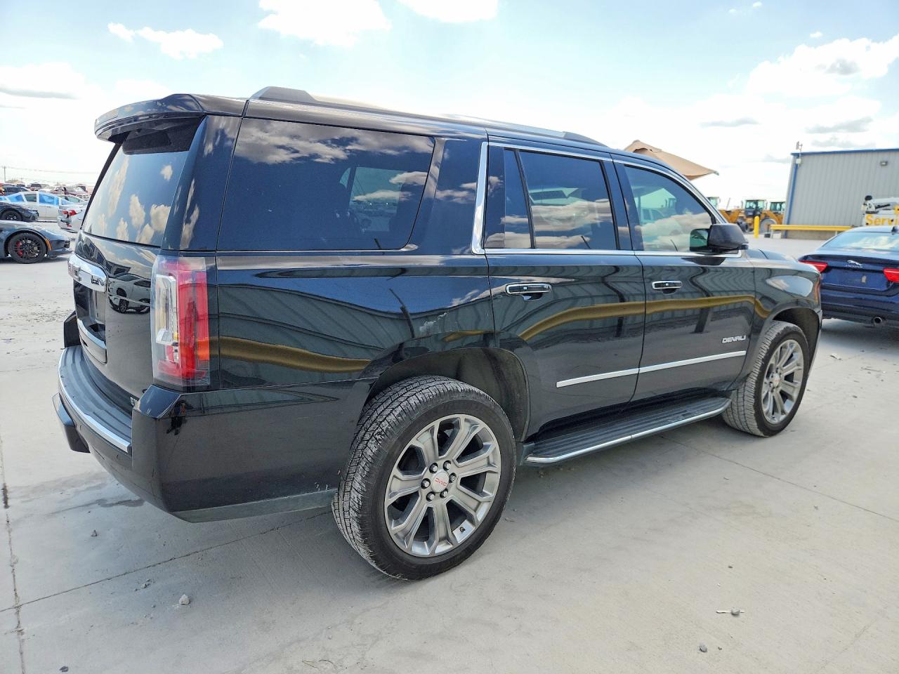 2019 GMC YUKON DENALI — снимка 3