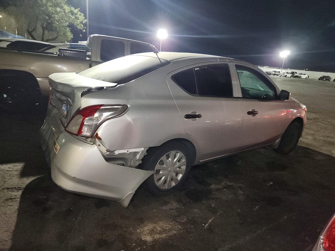 2017 NISSAN VERSA 1.6 S — снимка 3