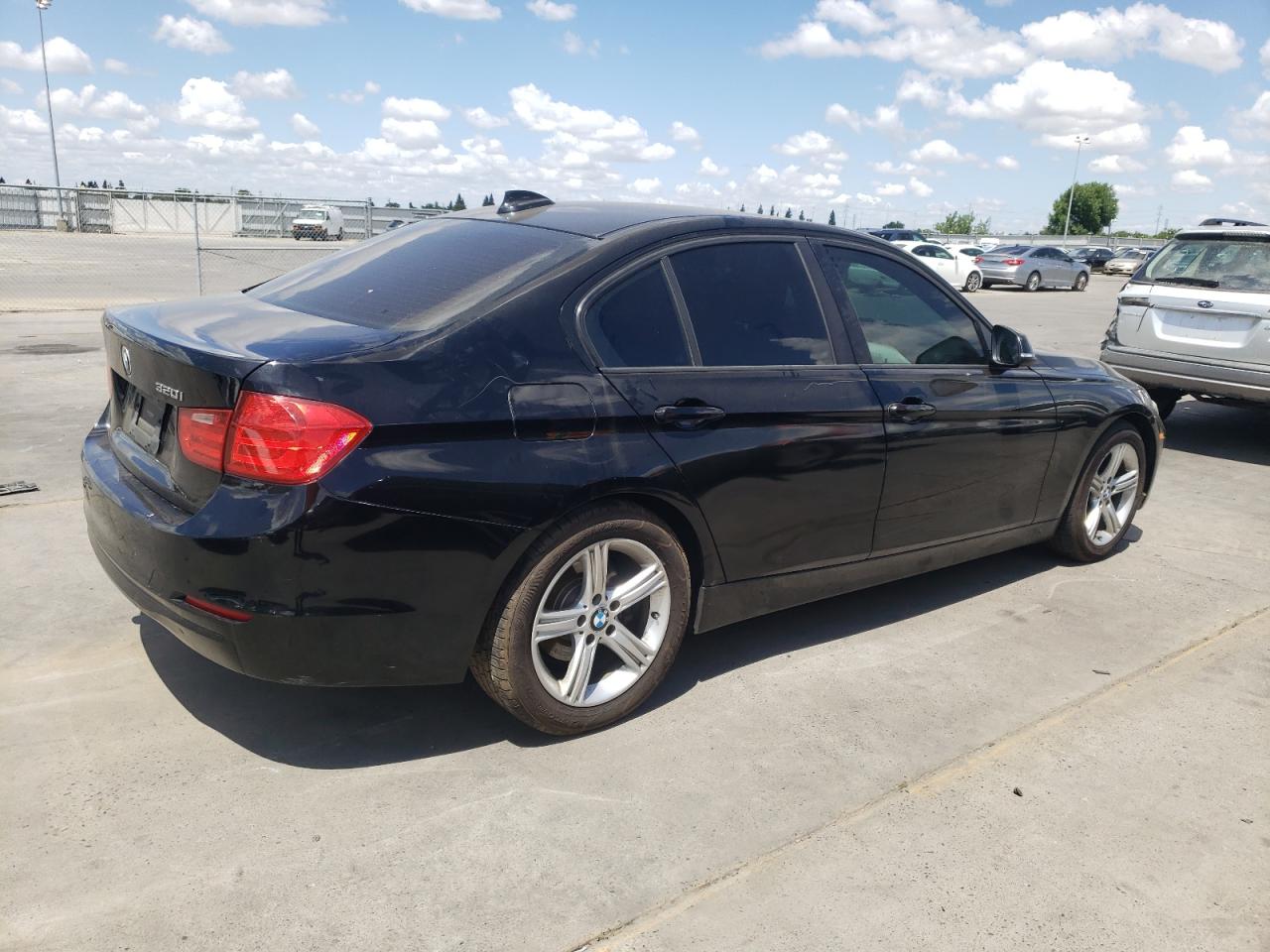 2013 BMW 320 I — снимка 3