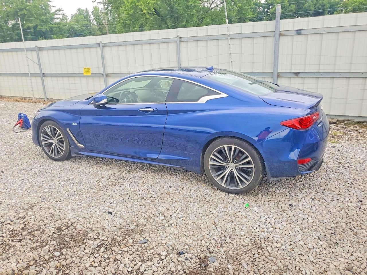 2018 INFINITI Q60 3.0T LUXE — снимка 2