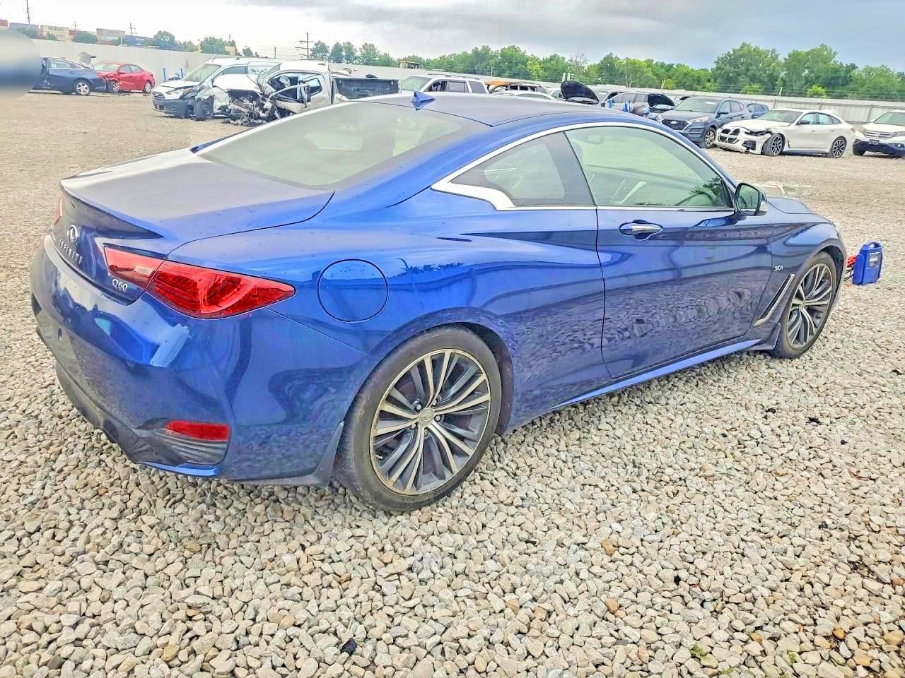 2018 INFINITI Q60 3.0T LUXE — снимка 3