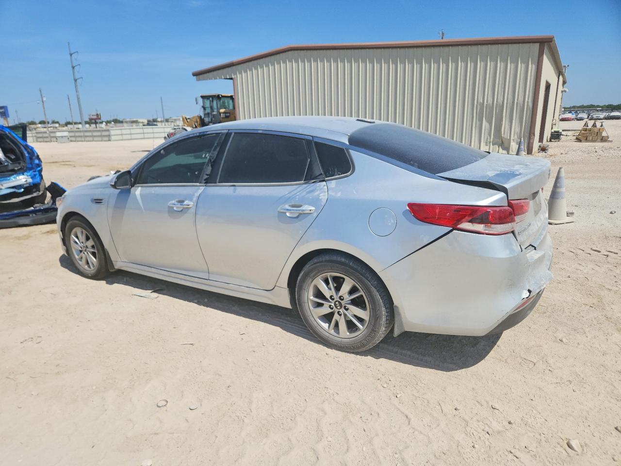 2017 KIA OPTIMA LX — снимка 2