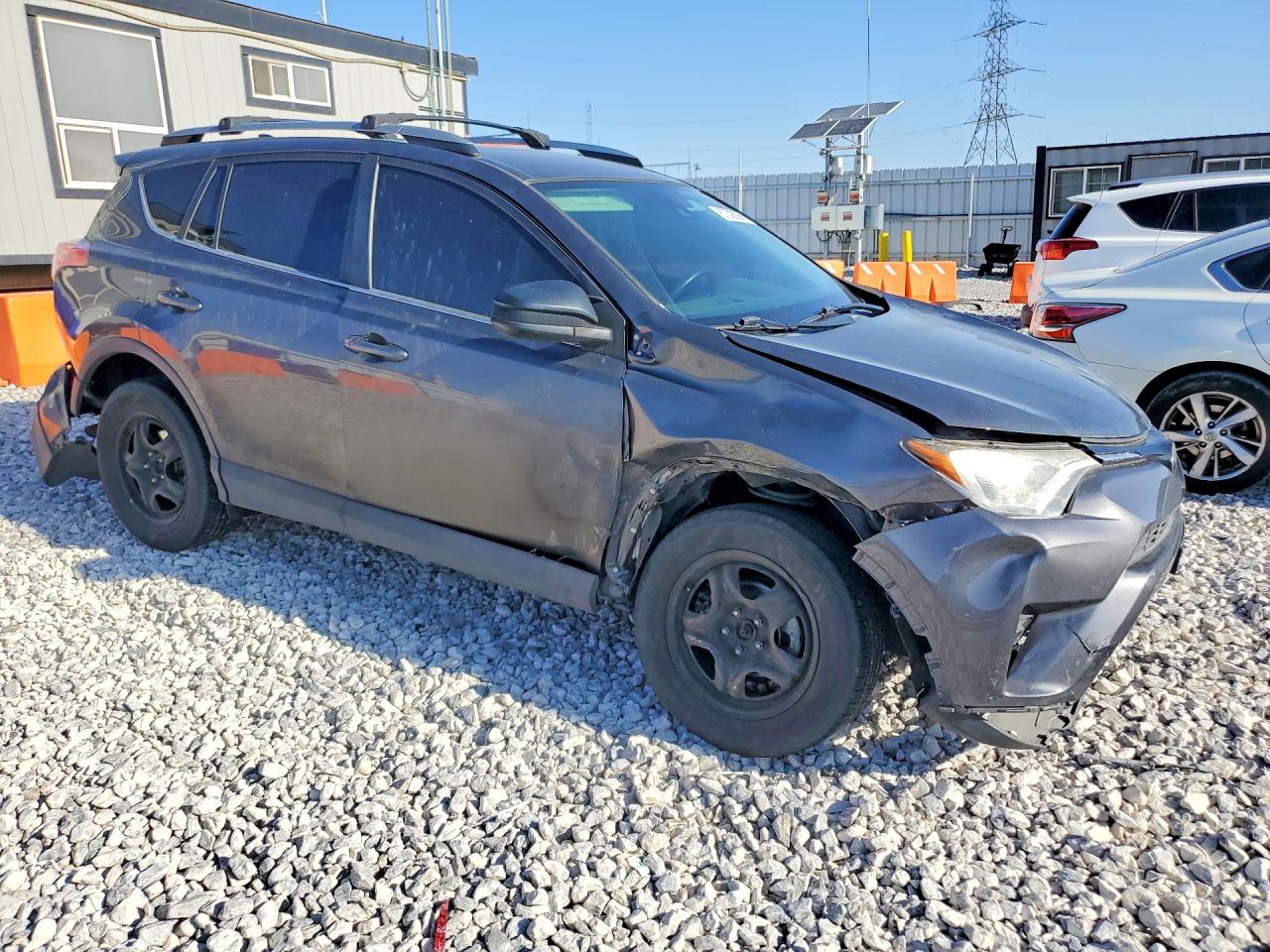 2018 TOYOTA RAV4 LE — снимка 4