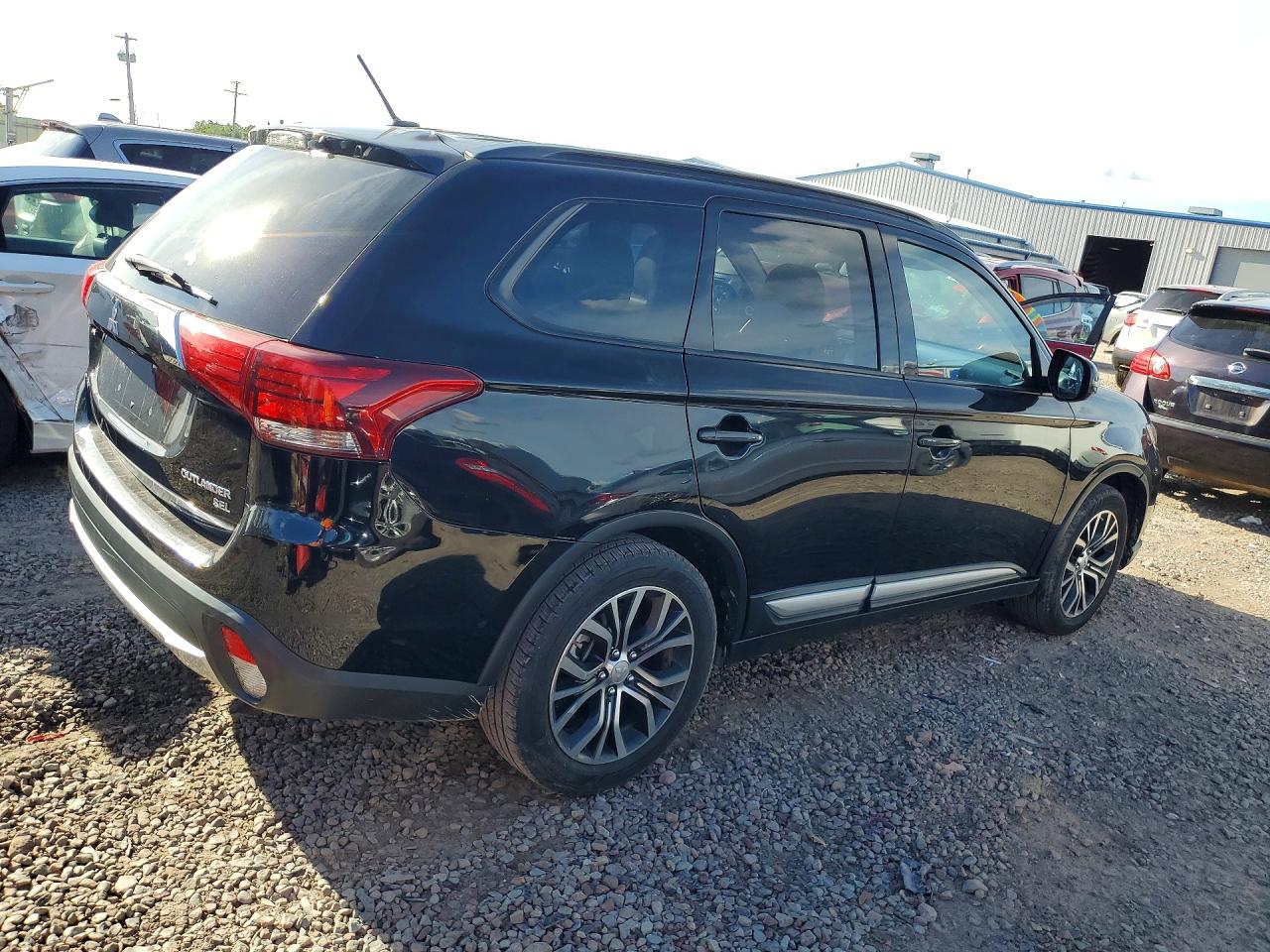 2016 MITSUBISHI OUTLANDER SE — снимка 3