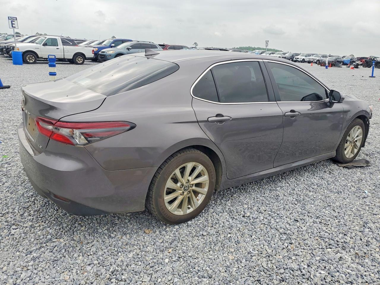 2024 TOYOTA CAMRY LE — снимка 3