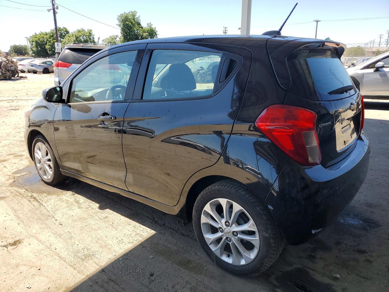 2021 CHEVROLET SPARK 1LT — снимка 2