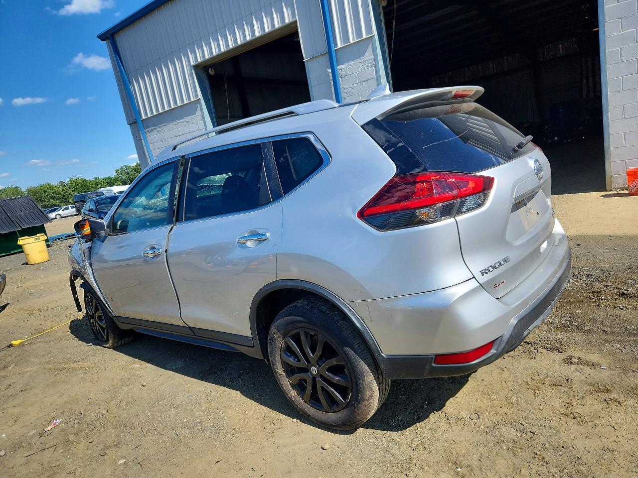 2018 NISSAN ROGUE SV — снимка 2