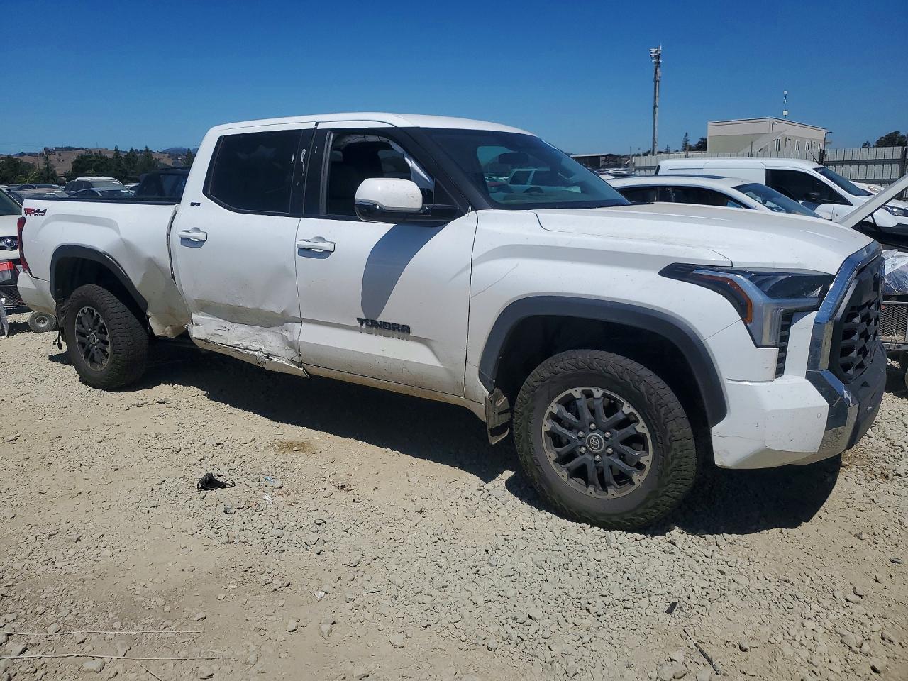 2024 TOYOTA TUNDRA CREWMAX SR5 — снимка 4
