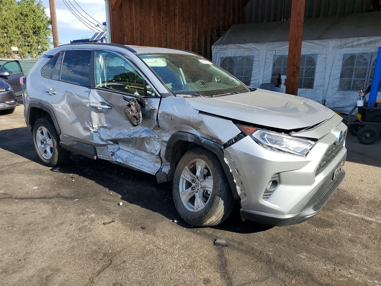 2021 TOYOTA RAV4 HYBRID XLE — снимка 4