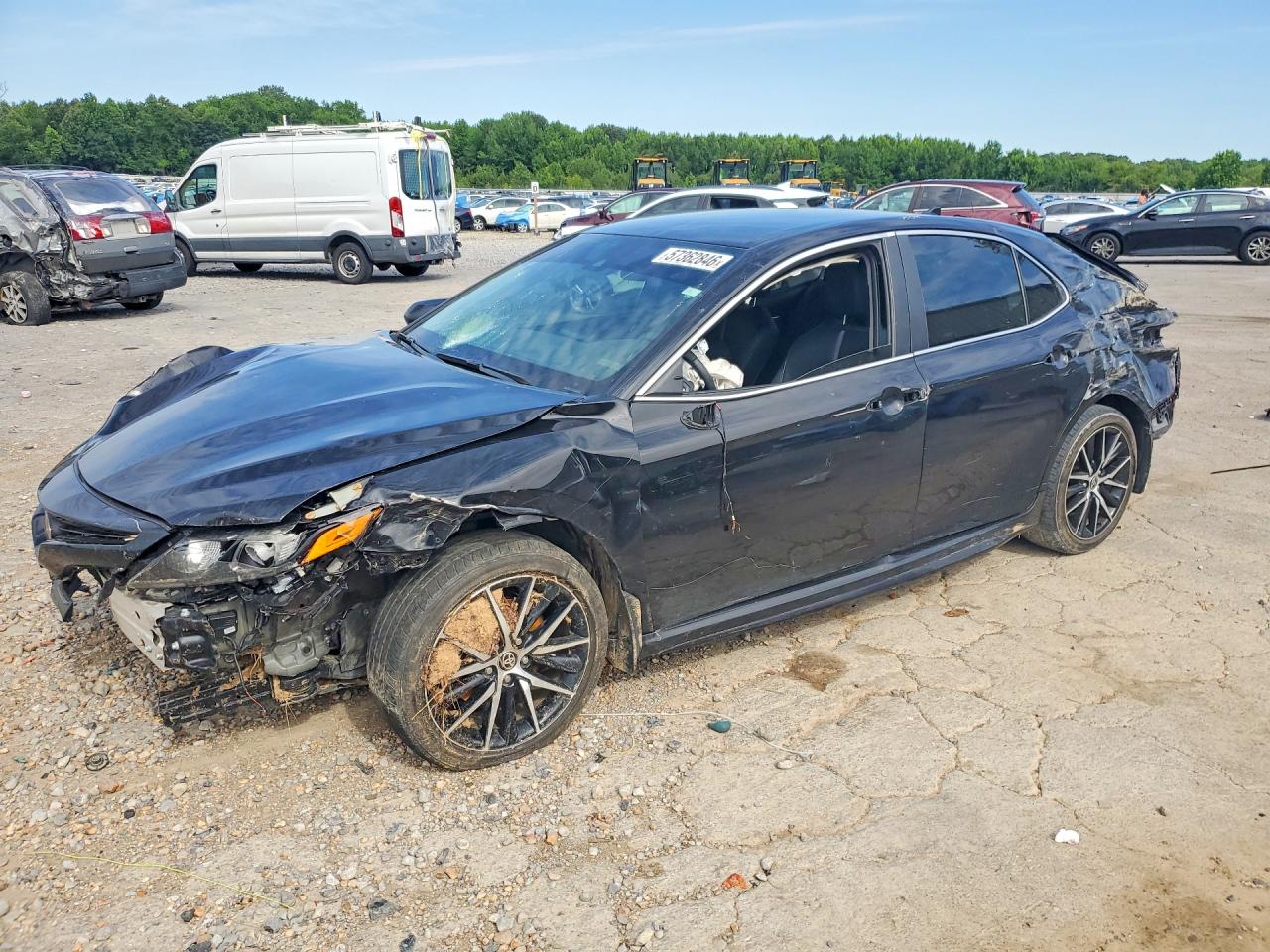 2024 TOYOTA CAMRY SE