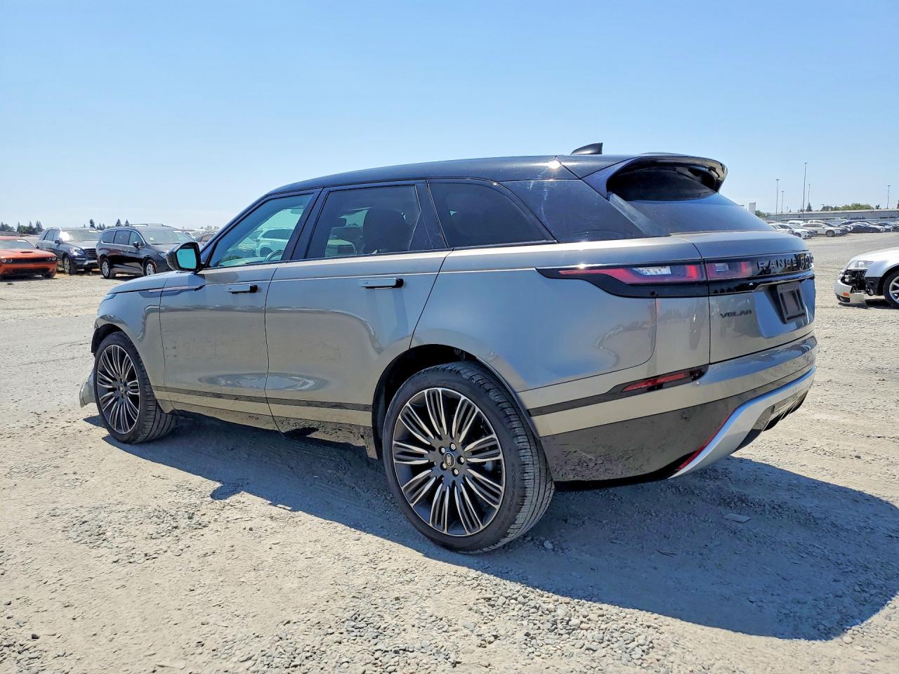 2022 LAND ROVER RANGE ROVER VELAR R-DYNAMIC S — снимка 2