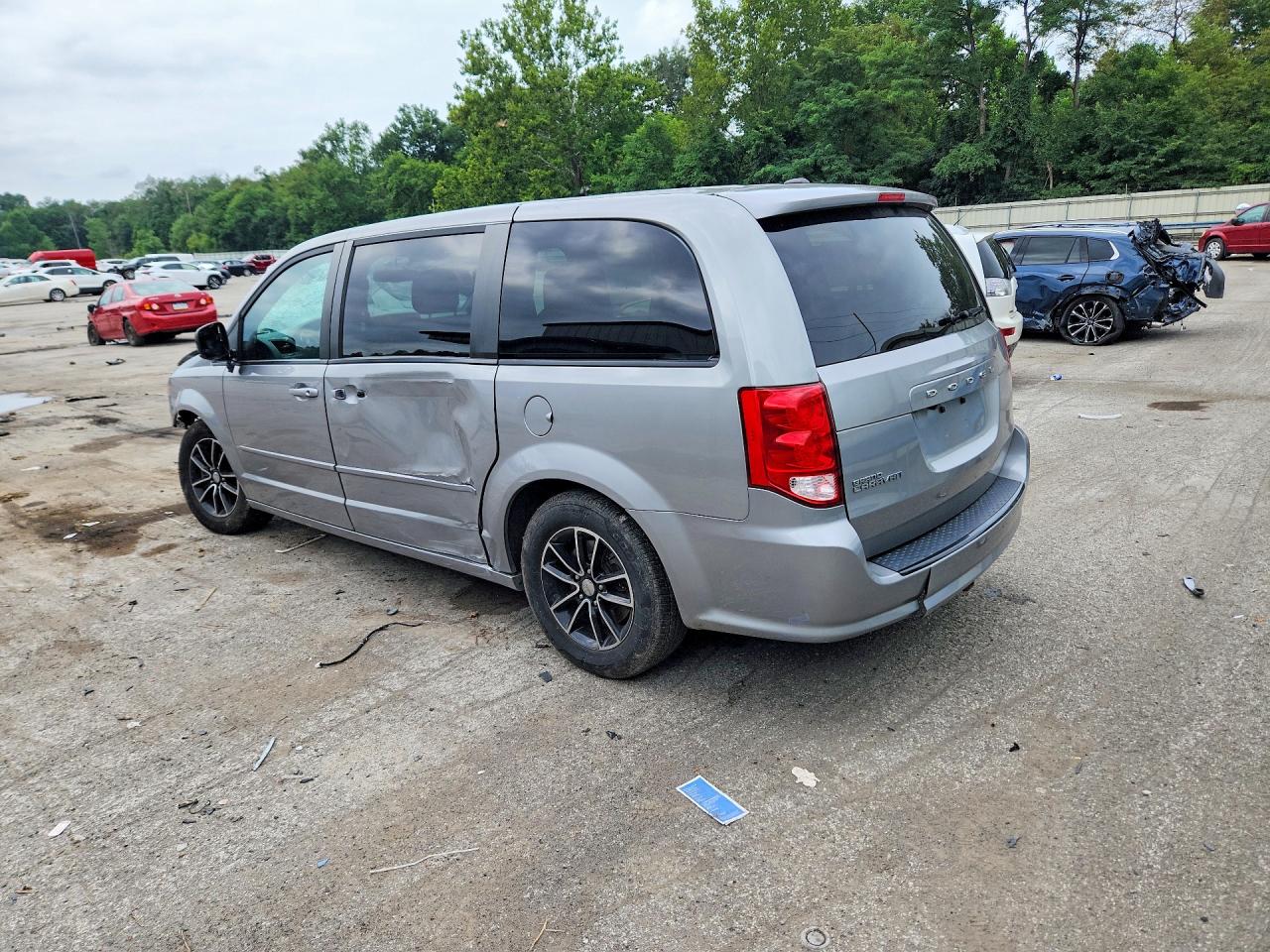 2016 DODGE GRAND CARAVAN SE — снимка 2