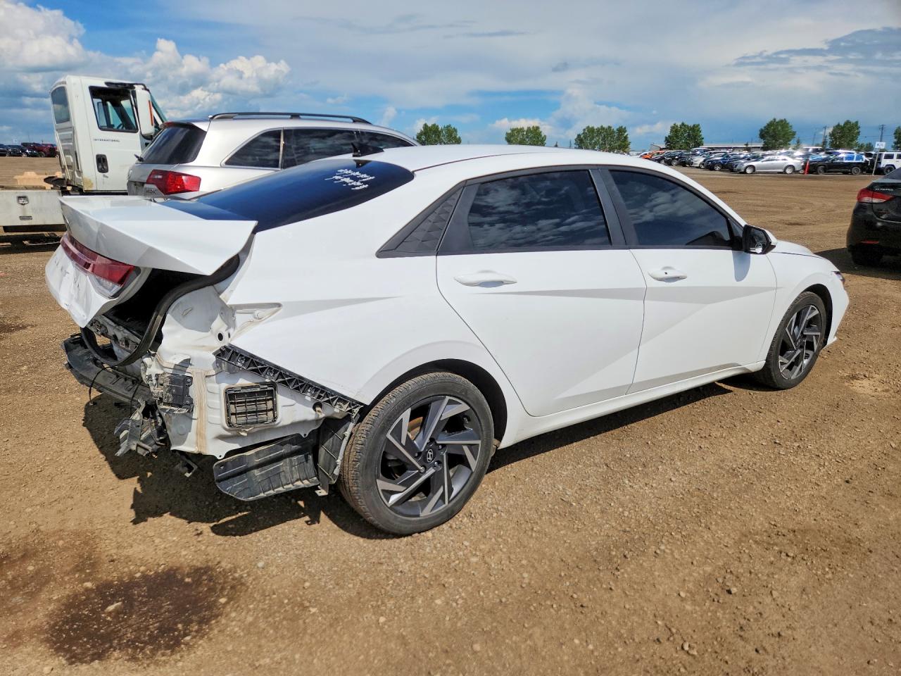 2024 HYUNDAI ELANTRA SEL — снимка 3