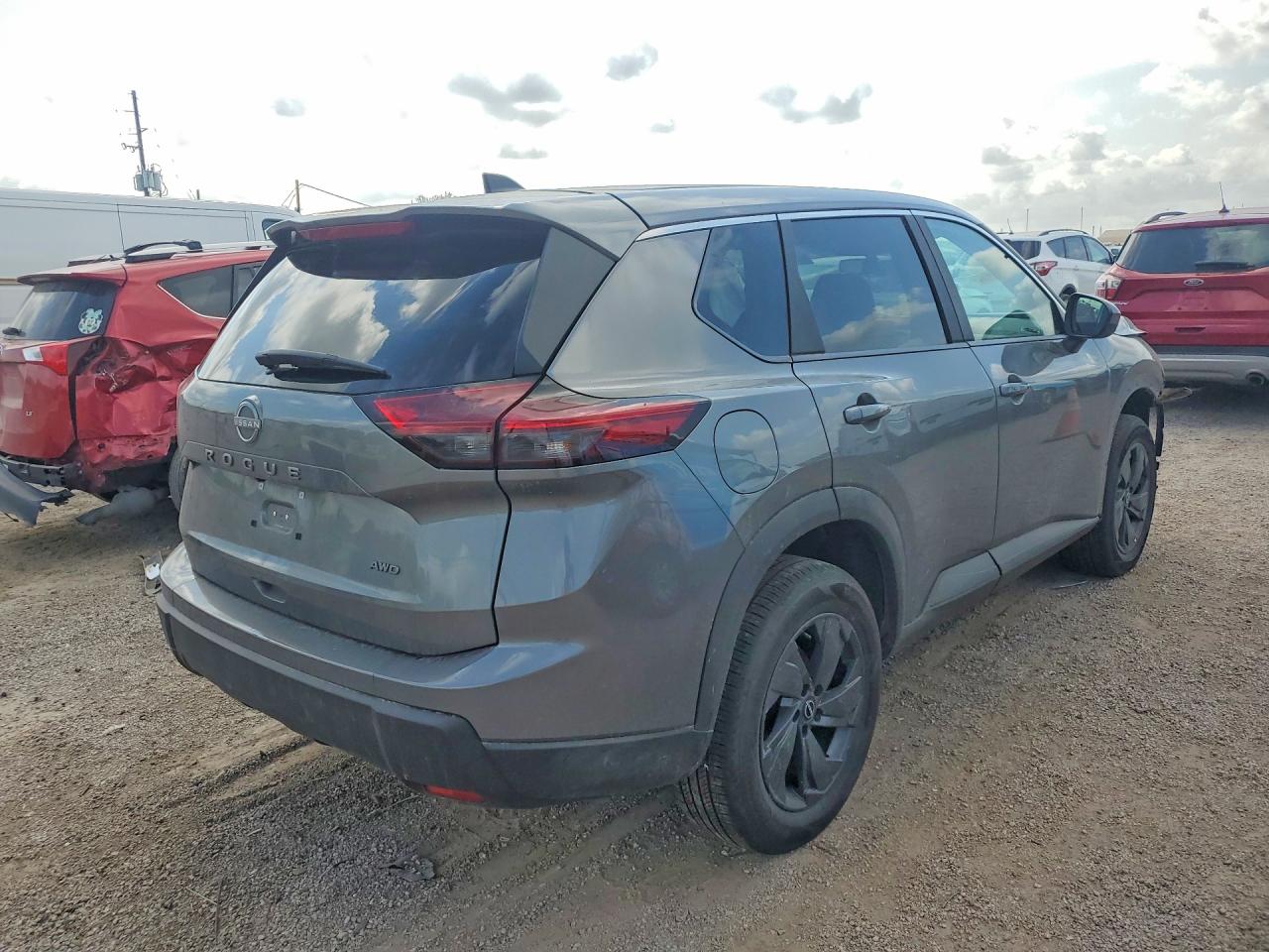 2026 NISSAN ROGUE SV — снимка 3