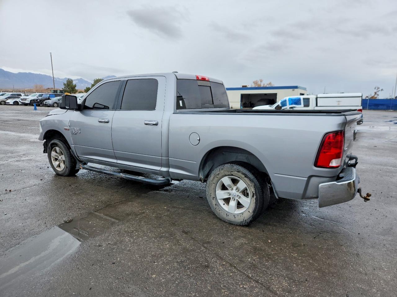 2019 RAM 1500 CLASSIC SLT — снимка 2