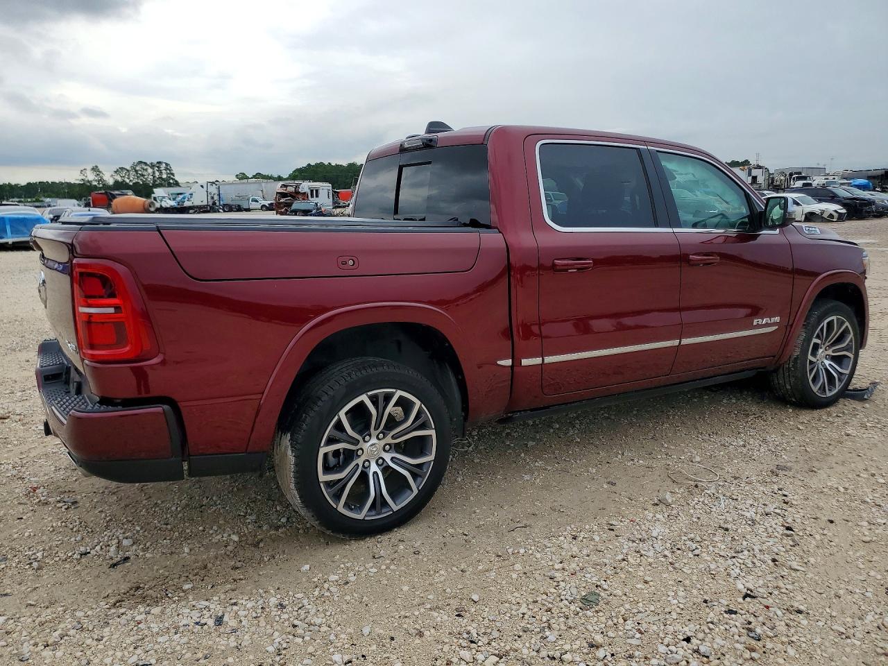 2025 RAM 1500 TUNGSTEN — снимка 3