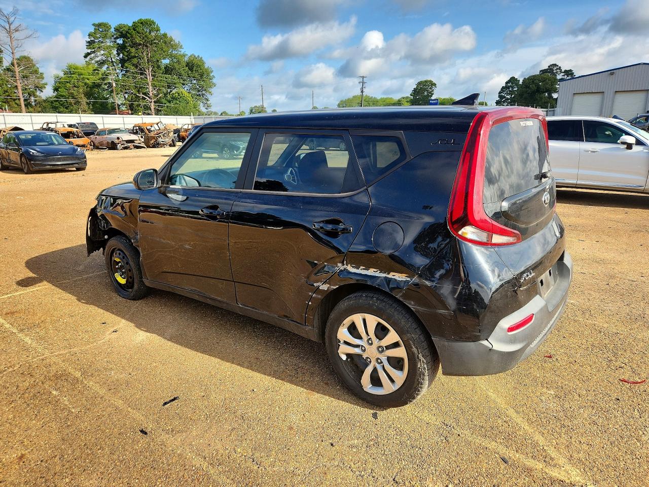 2021 KIA SOUL LX — снимка 2