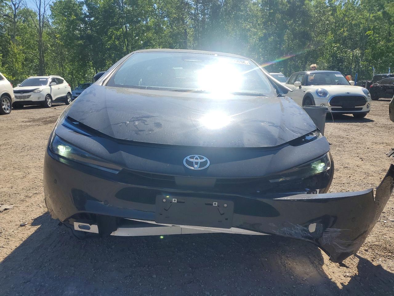 2026 TOYOTA PRIUS PLUG-IN HYBRID SE — снимка 5