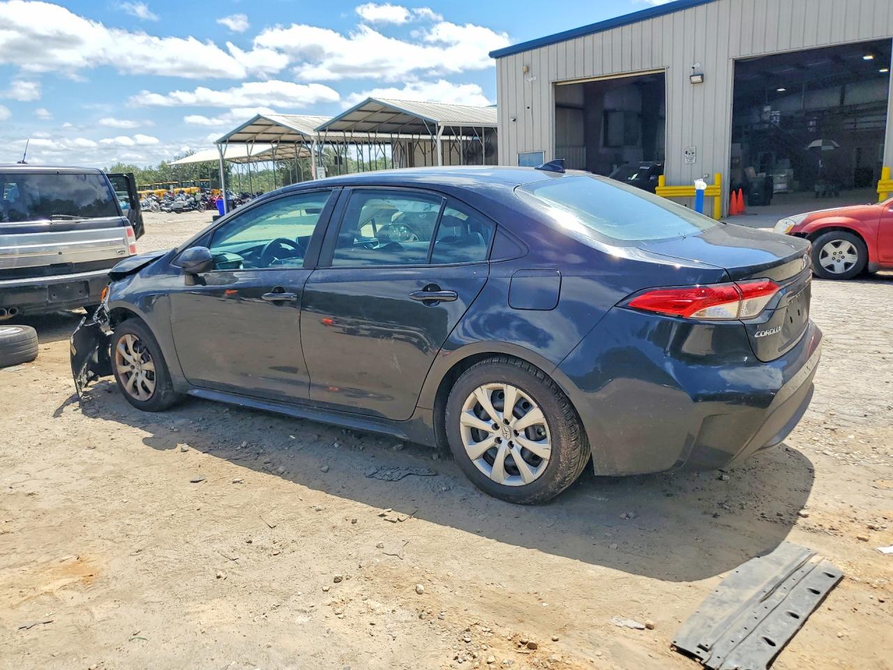 2021 TOYOTA COROLLA LE — снимка 2