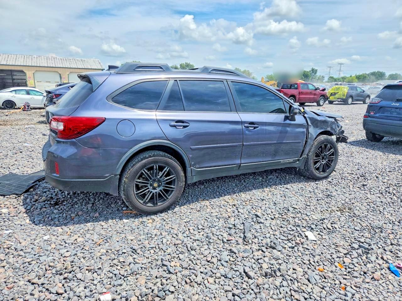 2016 SUBARU OUTBACK 3.6R LIMITED — снимка 3