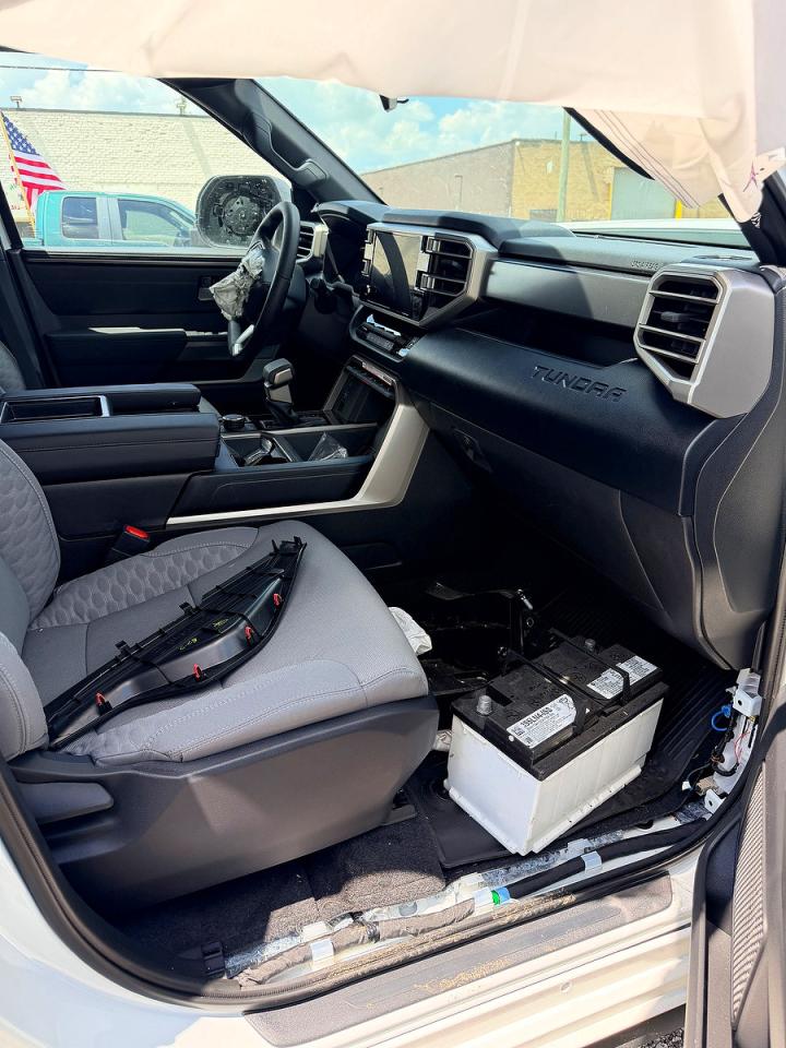 2025 TOYOTA TUNDRA SR5 — снимка 5