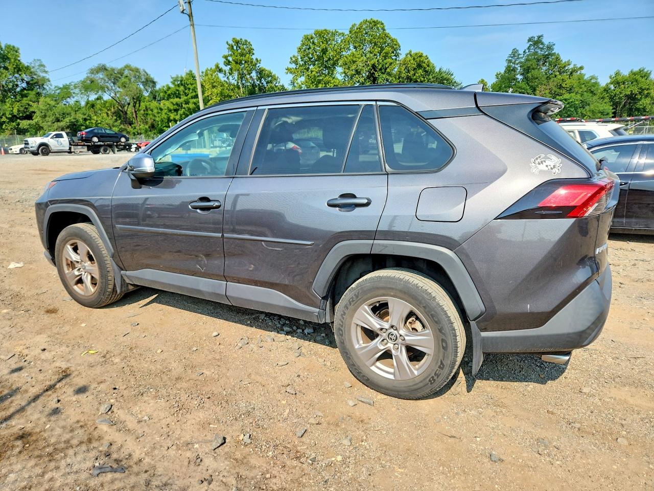 2022 TOYOTA RAV4 XLE — снимка 2