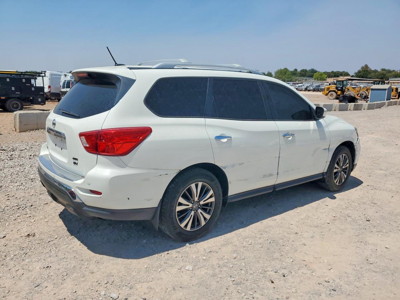 2017 NISSAN PATHFINDER SV — снимка 3