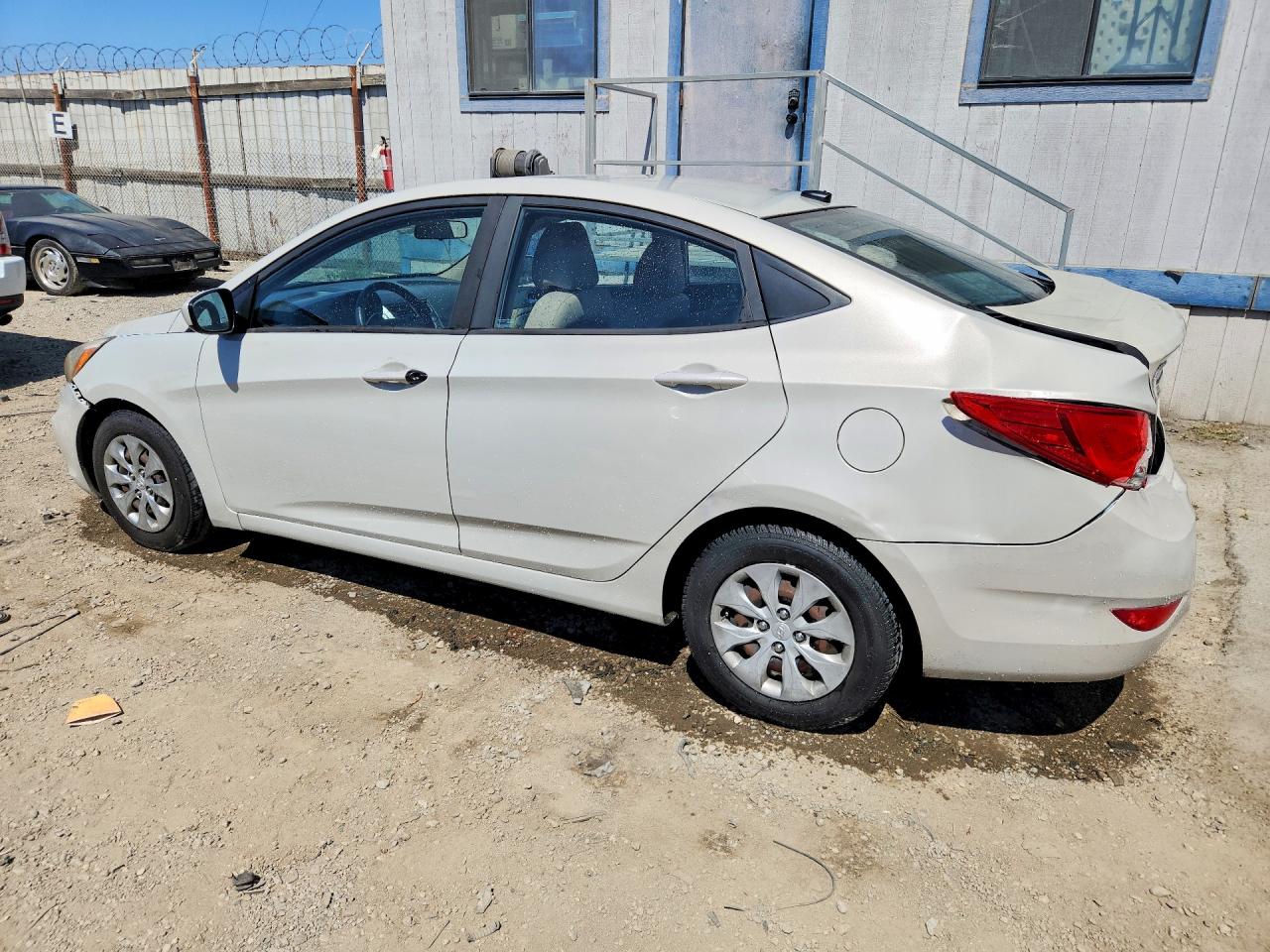 2016 HYUNDAI ACCENT SE — снимка 2