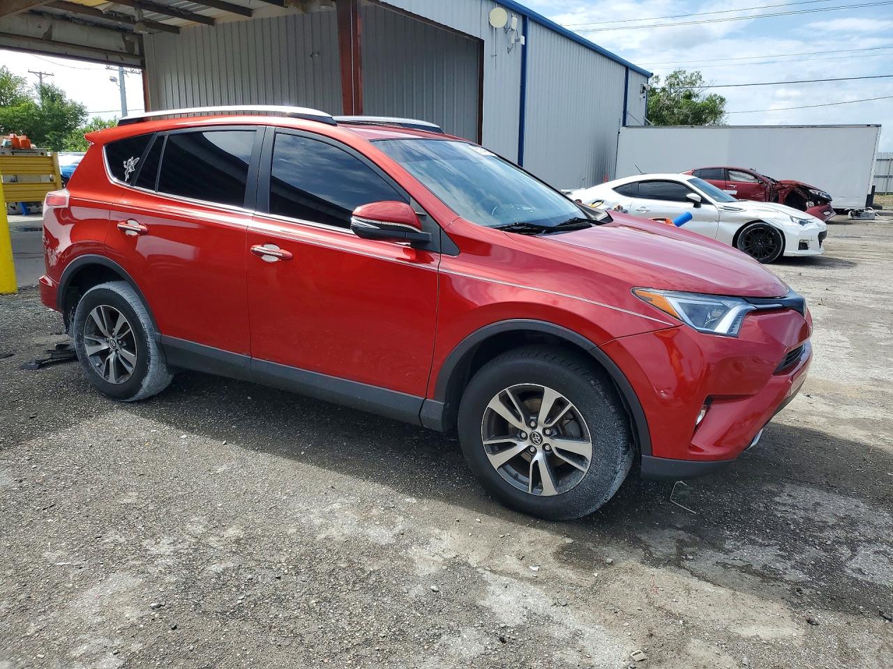 2017 TOYOTA RAV4 XLE — снимка 4