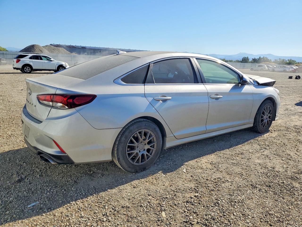 2019 HYUNDAI SONATA SE — снимка 3