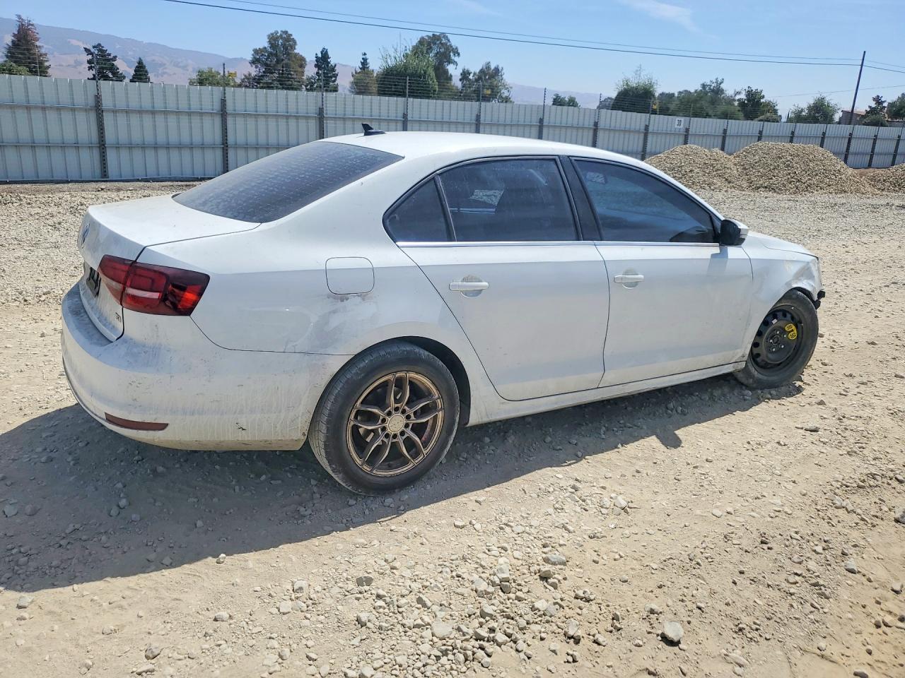 2017 VOLKSWAGEN JETTA SE — снимка 3