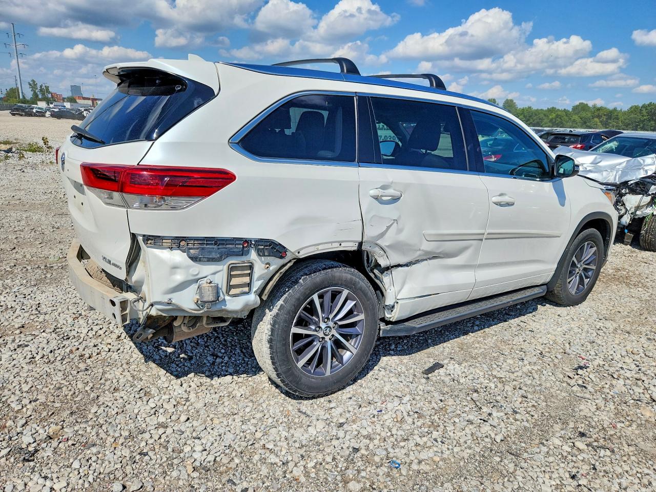 2017 TOYOTA HIGHLANDER XLE — снимка 3