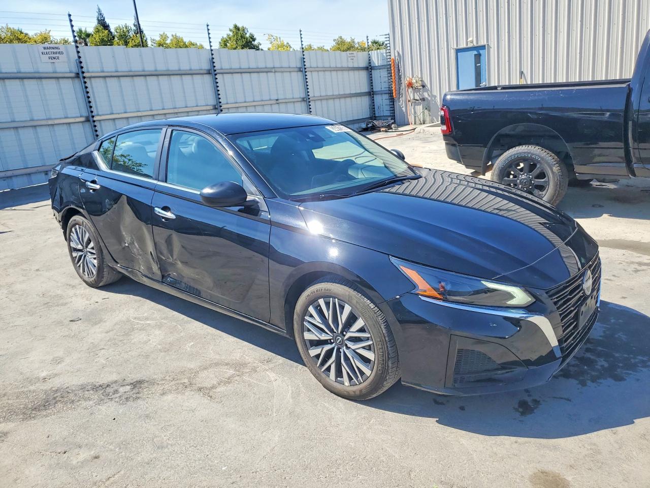 2025 NISSAN ALTIMA SV — снимка 4