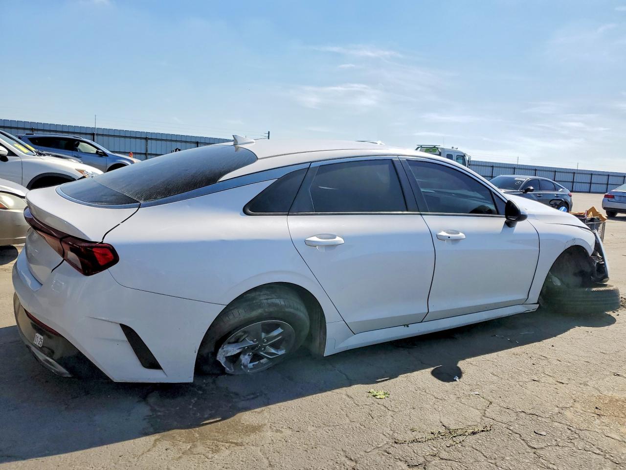 2022 KIA K5 LXS — снимка 3