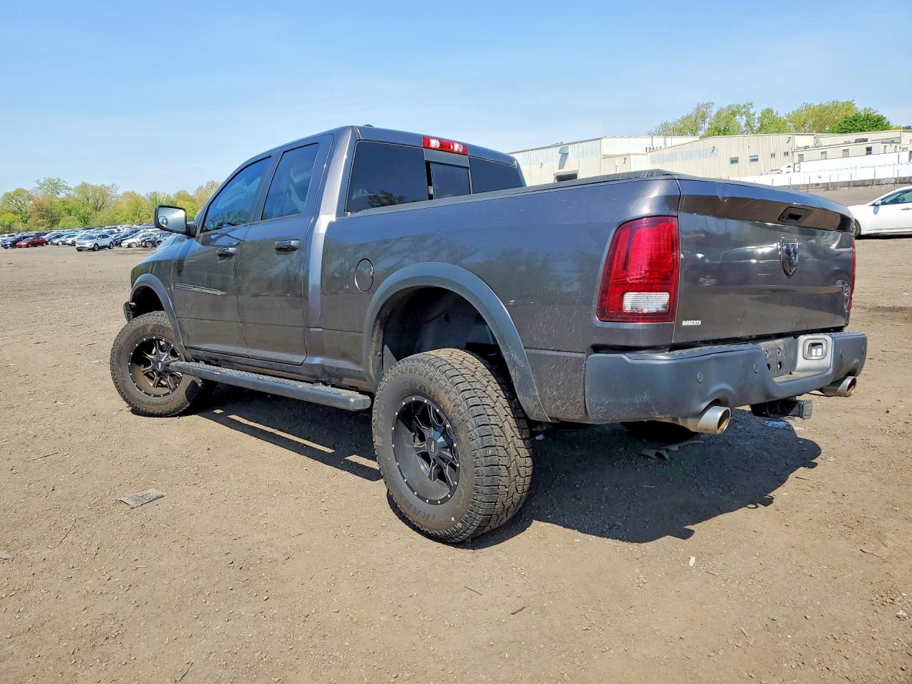 2019 RAM 1500 CLASSIC SLT — снимка 2