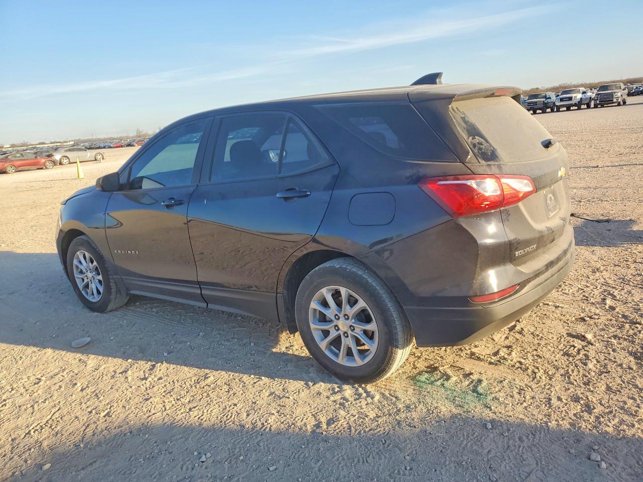 2021 CHEVROLET EQUINOX LS — снимка 2