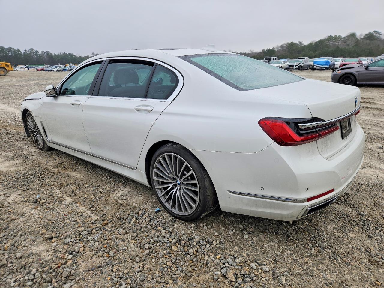 2020 BMW 740 I — снимка 2