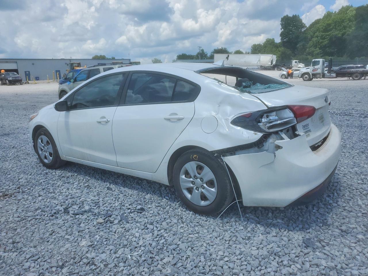 2017 KIA FORTE LX — снимка 2
