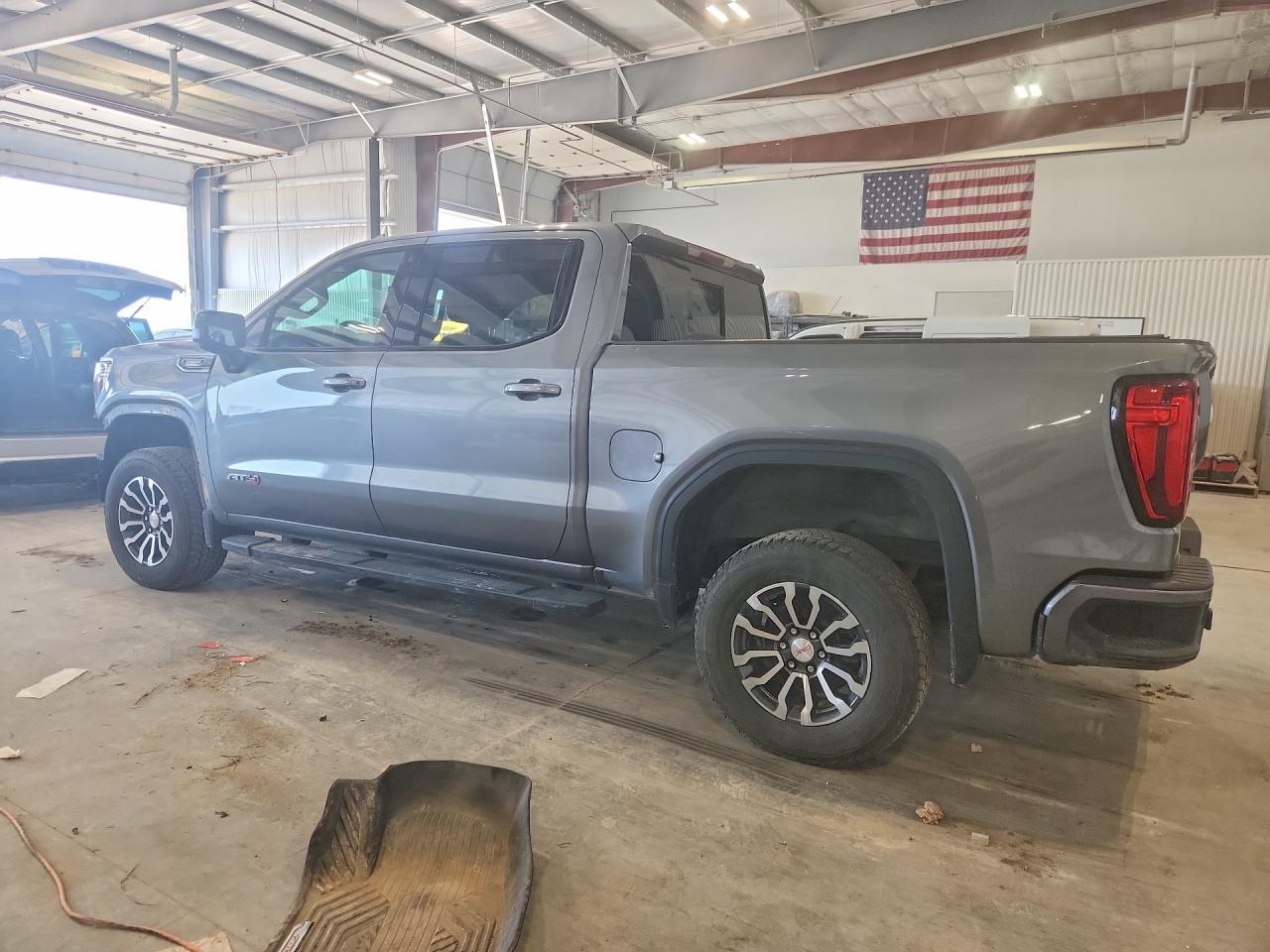 2020 GMC SIERRA K1500 AT4 — снимка 2